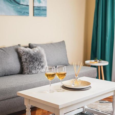 Central And Modern Apartment With Free Parking Timişoara Exteriör bild